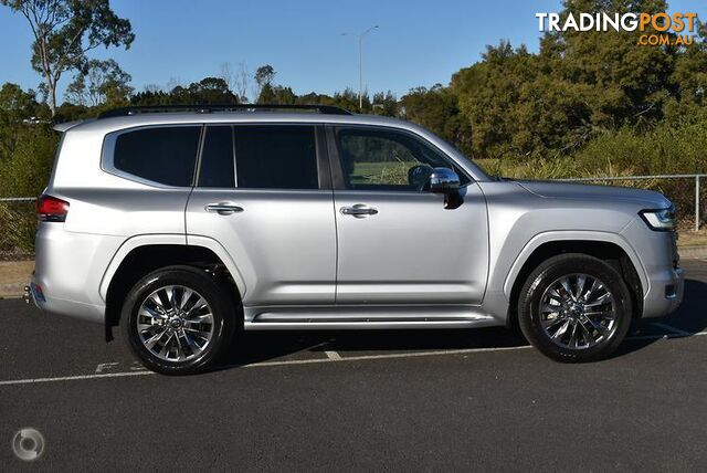 2023 TOYOTA LANDCRUISER SAHARA ZX SUV - photo 4 of 47