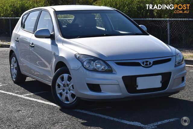 2011 HYUNDAI I30  SX HATCH