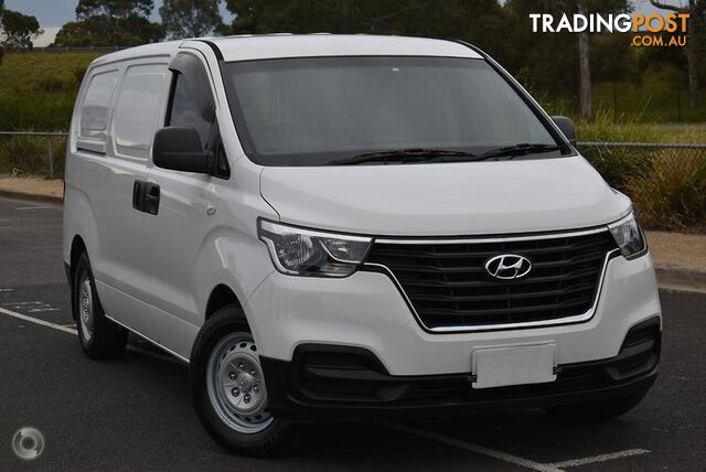 2020 HYUNDAI ILOAD   VAN