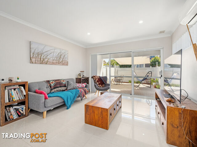 1 21 Edeline Street SPEARWOOD WA 6163 - photo 4 of 12