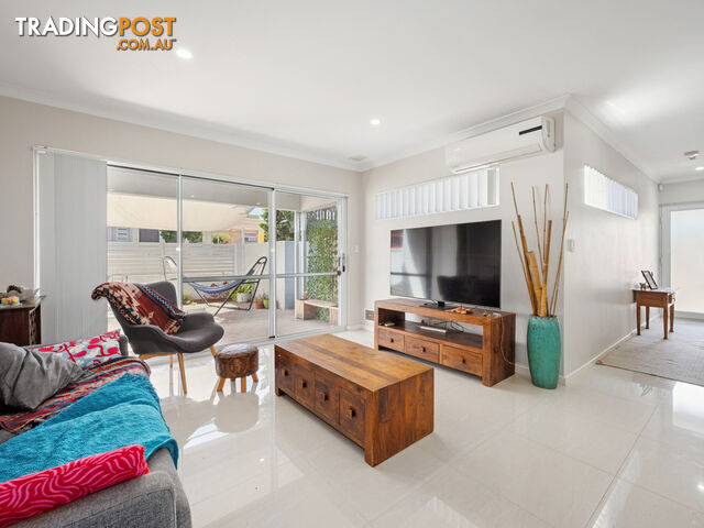 1 21 Edeline Street SPEARWOOD WA 6163 - photo 3 of 12