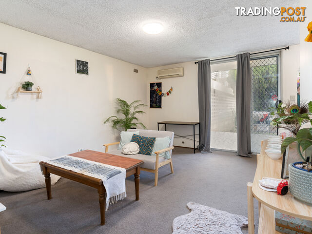 23 19 BLACKWOOD AVENUE HAMILTON HILL WA 6163