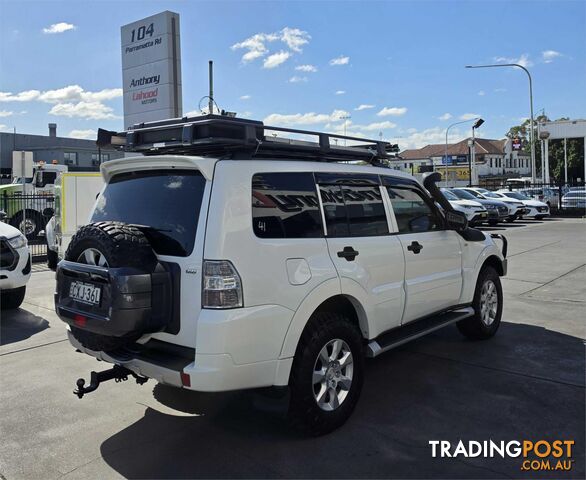 2013 MITSUBISHI PAJERO GLX LWB (4X4) NW MY13 4D WAGON - photo 2 of 30