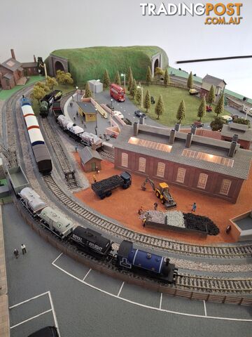 Model Railway Set, Hornby 00 gauge Ready to operate.