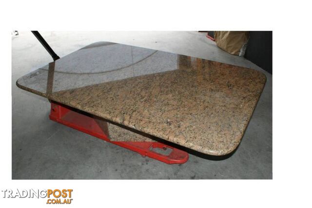 Granite large Coffee Table 100x160cm exc. cond. with granite base