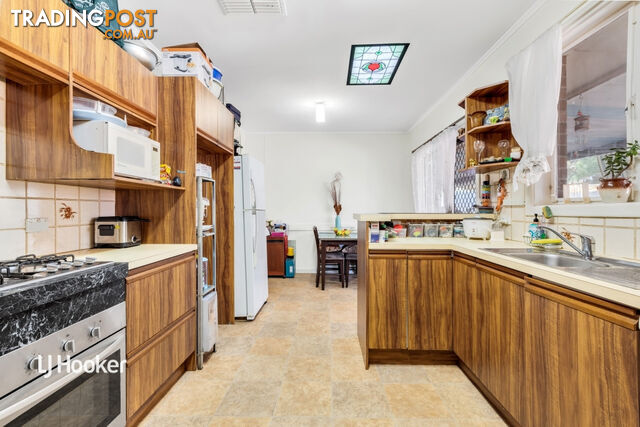 8 Bertana Road PARA HILLS WEST SA 5096