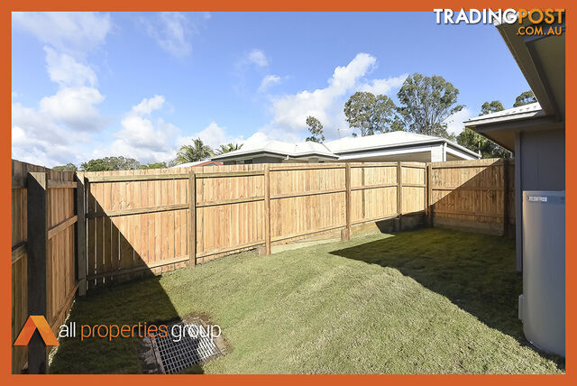 1/48 Spruce Street LOGANLEA QLD 4131