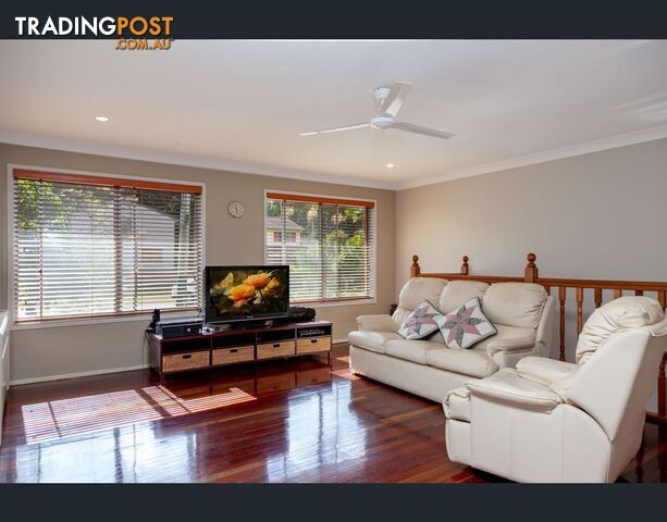 1 Deloraine Drive SPRINGWOOD QLD 4127