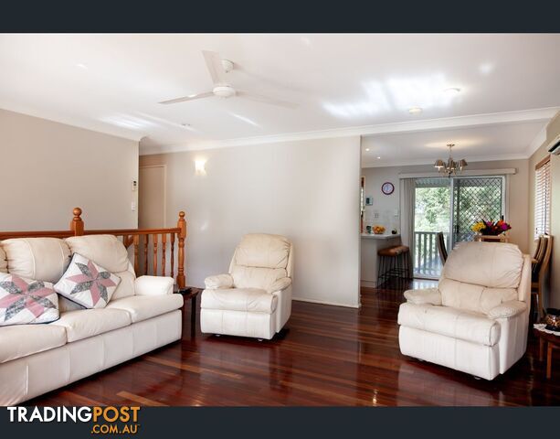 1 Deloraine Drive SPRINGWOOD QLD 4127