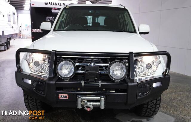 2017 Mitsubishi Pajero GLX SUV - photo 2 of 32
