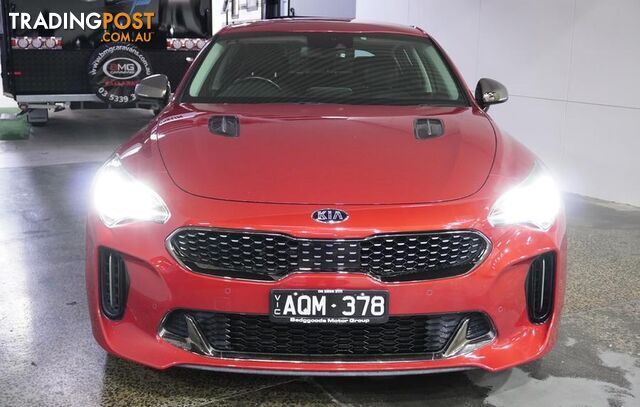 2017 Kia Stinger 330Si Sedan - photo 2 of 34