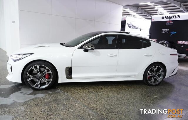 2017 Kia Stinger GT Sedan - photo 3 of 39