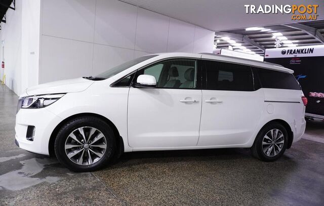 2017 Kia Carnival SLi People Mover - photo 3 of 36