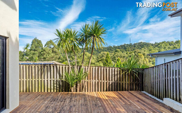 1/5 Maslin Chase PACIFIC PINES QLD 4211