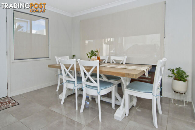 4/22 Careel Close HELENSVALE QLD 4212 - photo 5 of 15