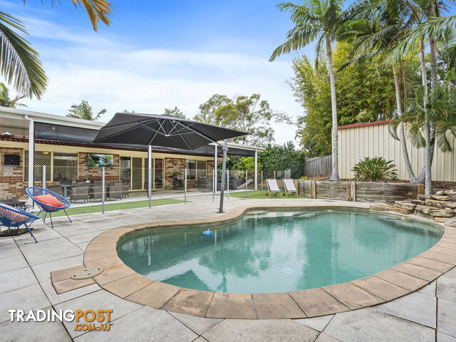 19 Gippsland Drive HELENSVALE QLD 4212