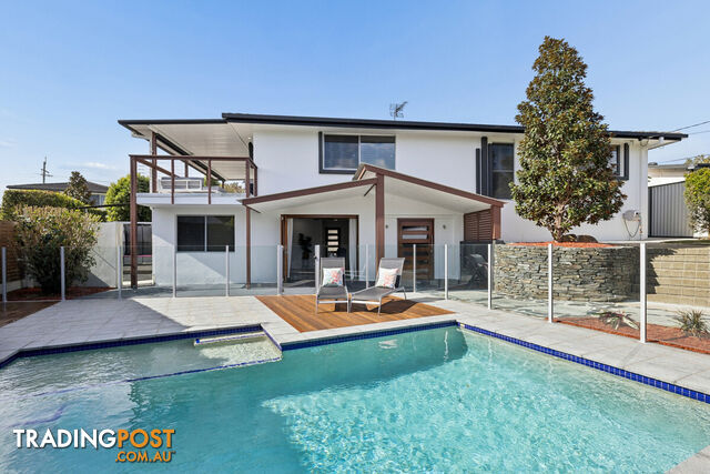 27 Lergessner Street BIGGERA WATERS QLD 4216