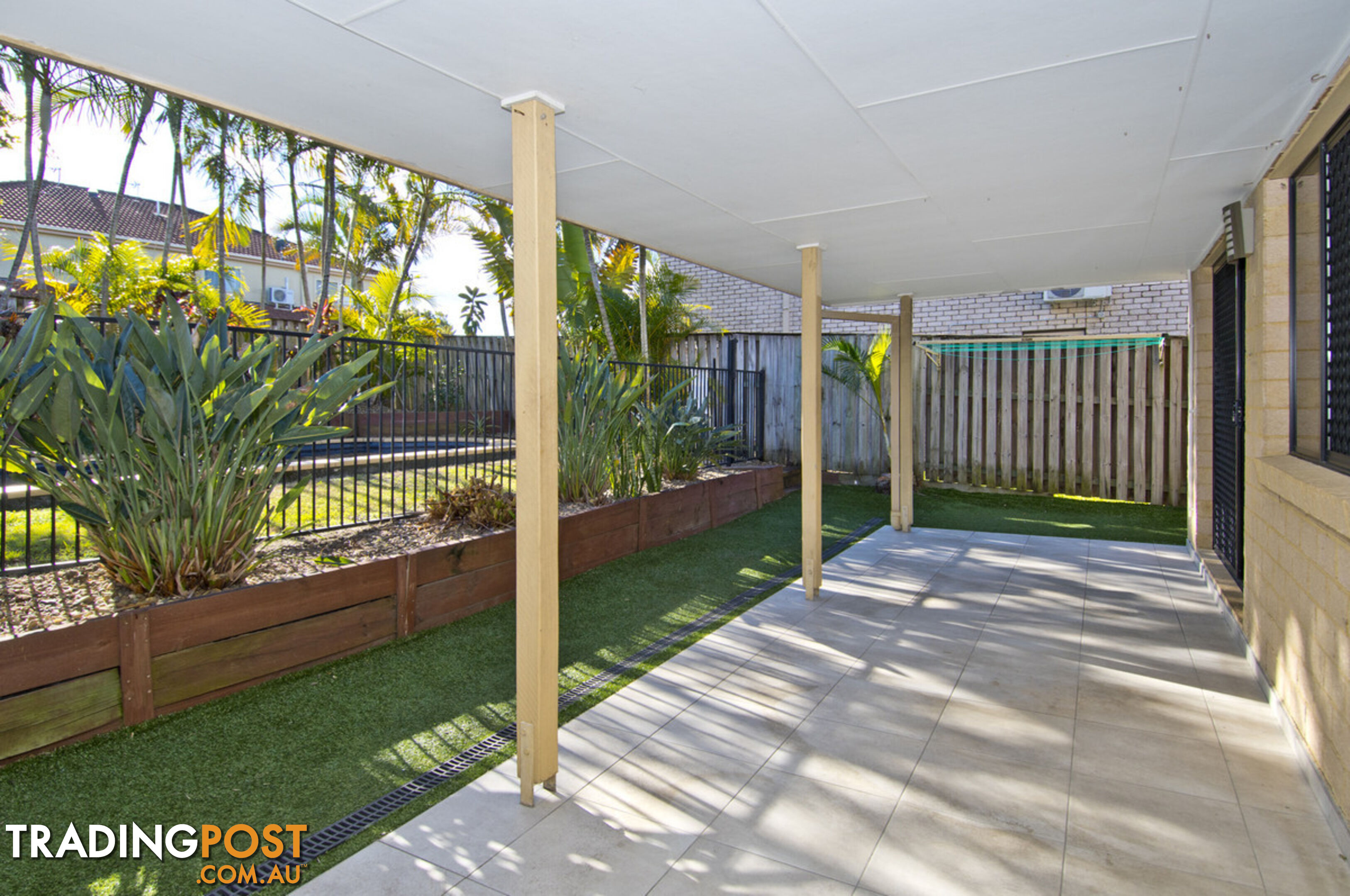 2/16 Crosby Avenue PACIFIC PINES QLD 4211