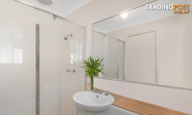 9/131 Mcauley Parade PACIFIC PINES QLD 4211 - photo 4 of 10