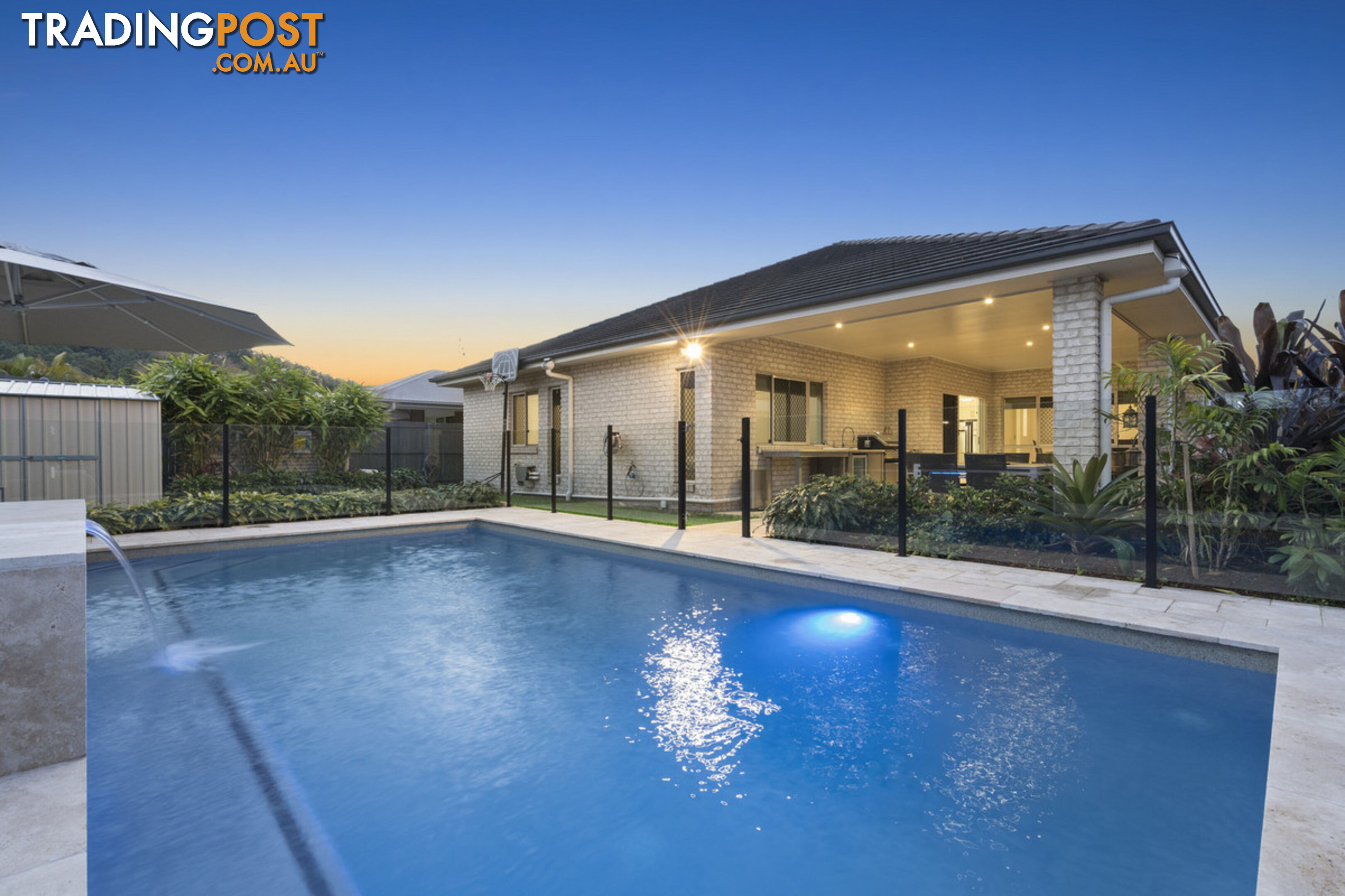 9 Flame Trees Crescent MAUDSLAND QLD 4210