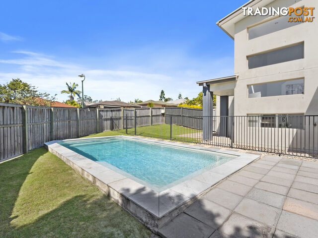 2/8 Witheren Circuit PACIFIC PINES QLD 4211