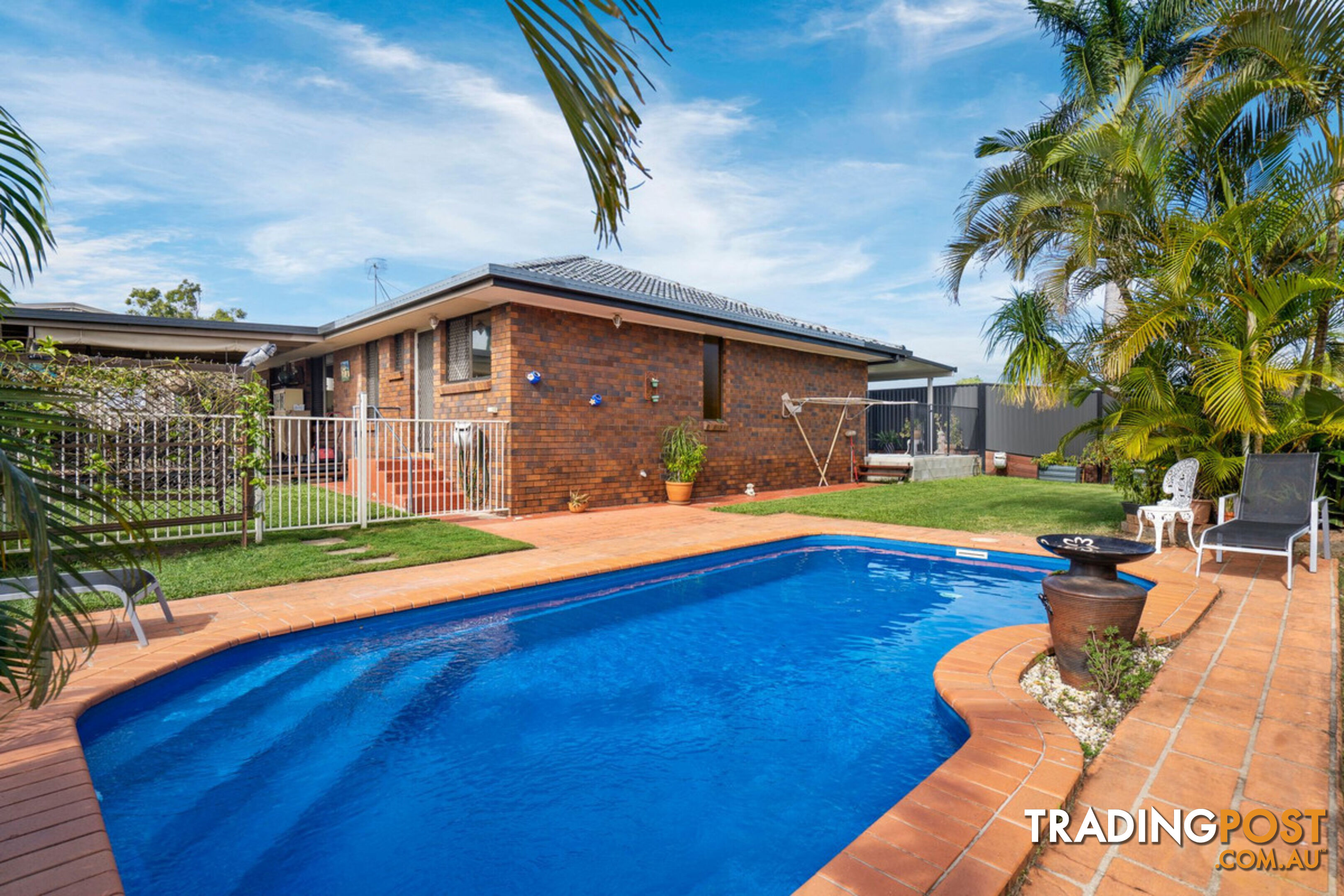 16 Ridgevale Drive HELENSVALE QLD 4212