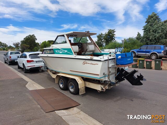 CABIN CRUISER 21ft