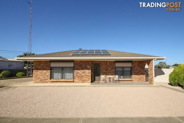 18 Victoria Street WALLAROO SA 5556