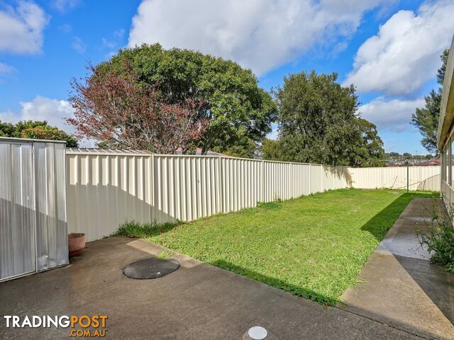 8 Cornelian Avenue EAGLE VALE NSW 2558