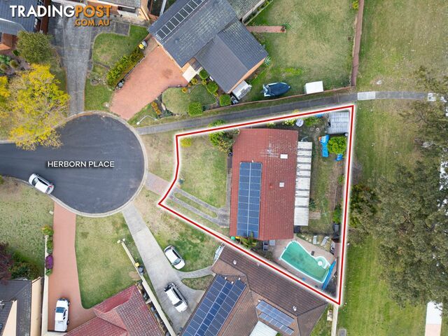 16 Herborn Place MINTO NSW 2566