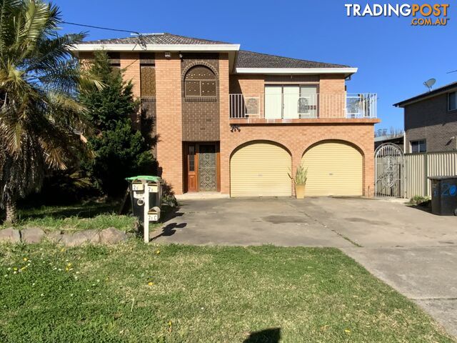 20 Cooper Avenue MOOREBANK NSW 2170