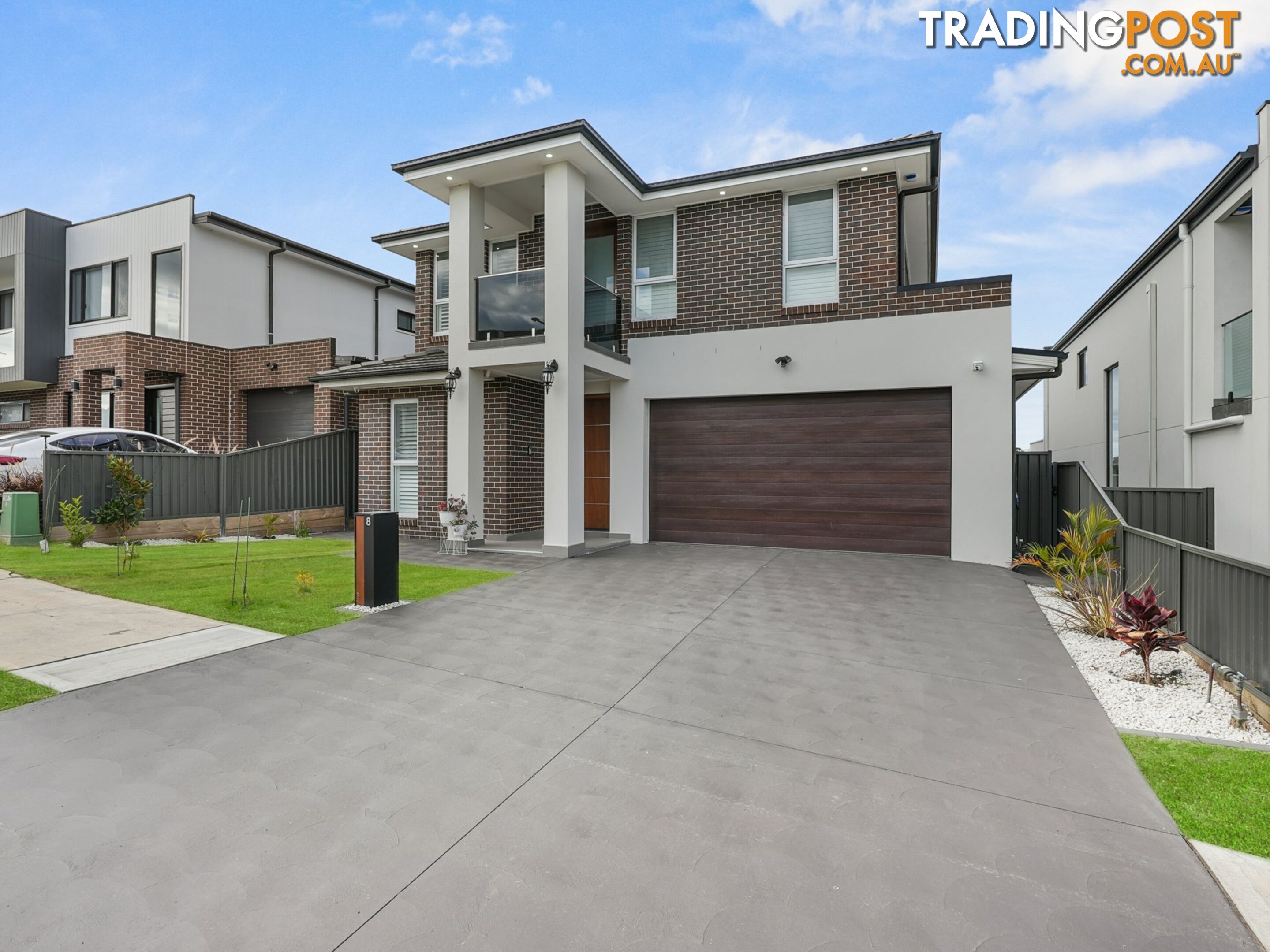 8 Chinnoks Avenue CAMPBELLTOWN NSW 2560