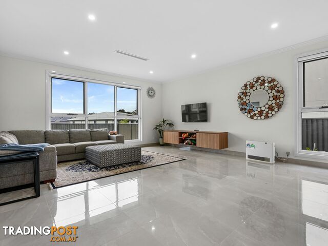 8 Chinnoks Avenue CAMPBELLTOWN NSW 2560