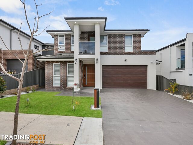 8 Chinnoks Avenue CAMPBELLTOWN NSW 2560