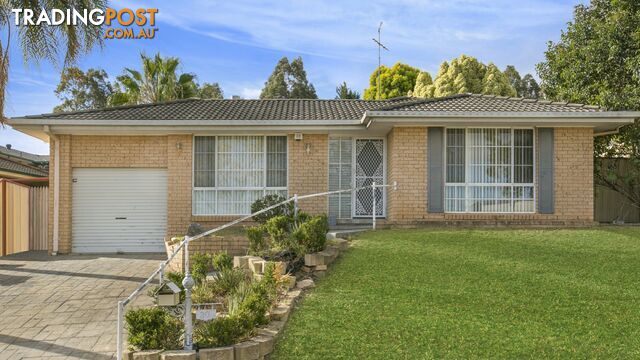 30 Downes Crescent CURRANS HILL NSW 2567