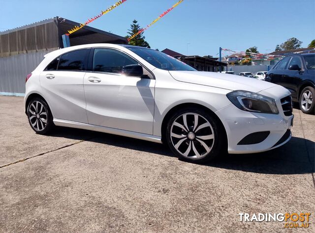 2013 MERCEDES-BENZ A-CLASS A200CDI W176 HATCHBACK - photo 3 of 23