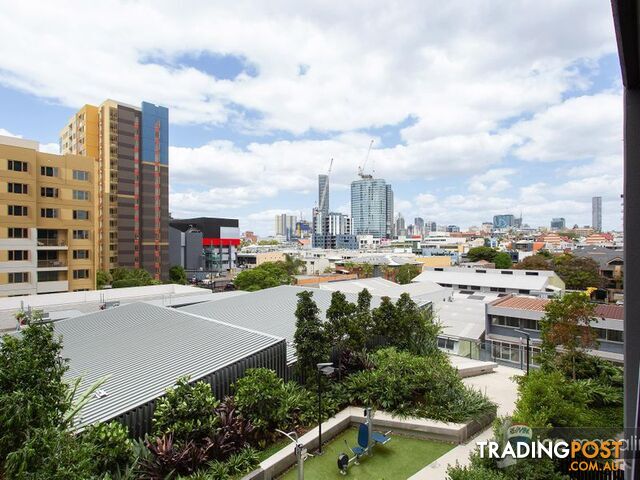 11 Carriage St BOWEN HILLS QLD 4006