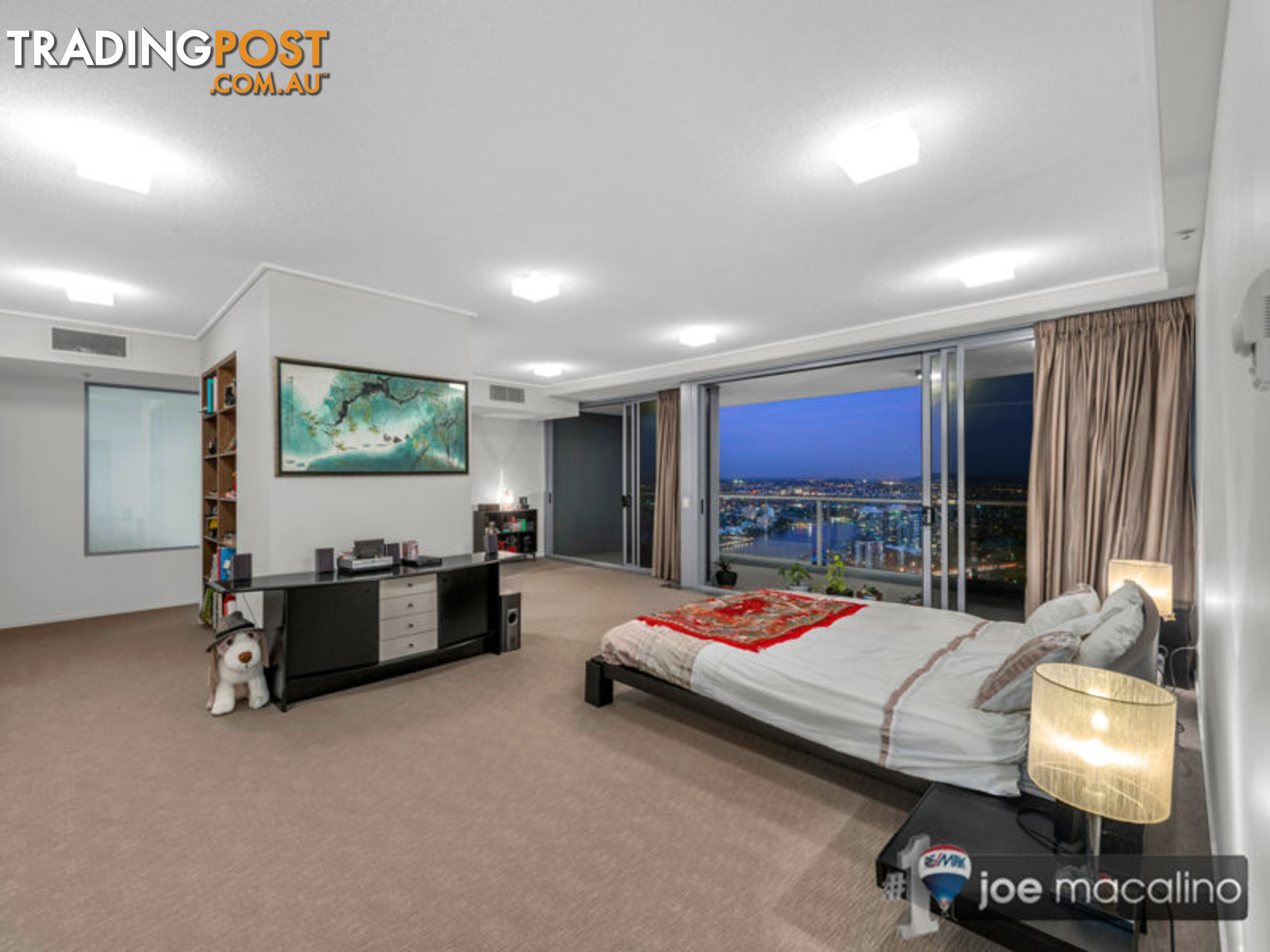 30 Macrossan St BRISBANE CITY QLD 4000