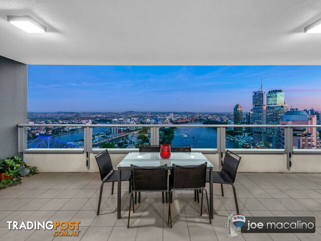 30 Macrossan St BRISBANE CITY QLD 4000