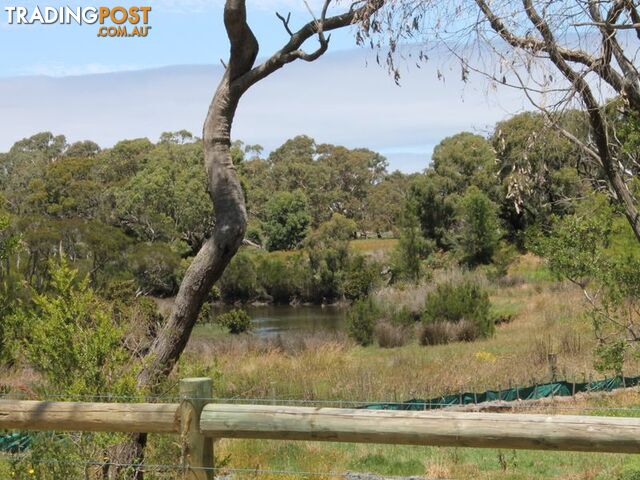 Lot 8 Kanowna Place INVERLOCH VIC 3996