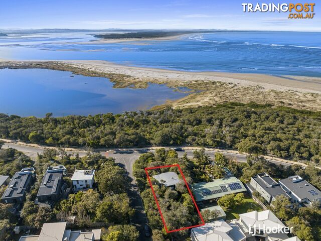 54 Surf Parade INVERLOCH VIC 3996