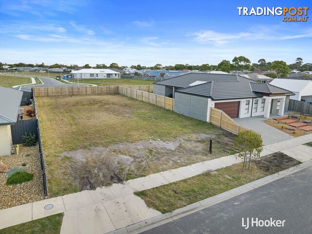 10 Cassinia Street INVERLOCH VIC 3996