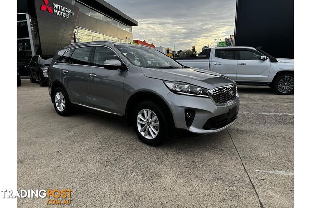 2018 KIA SORENTO SI UM SUV