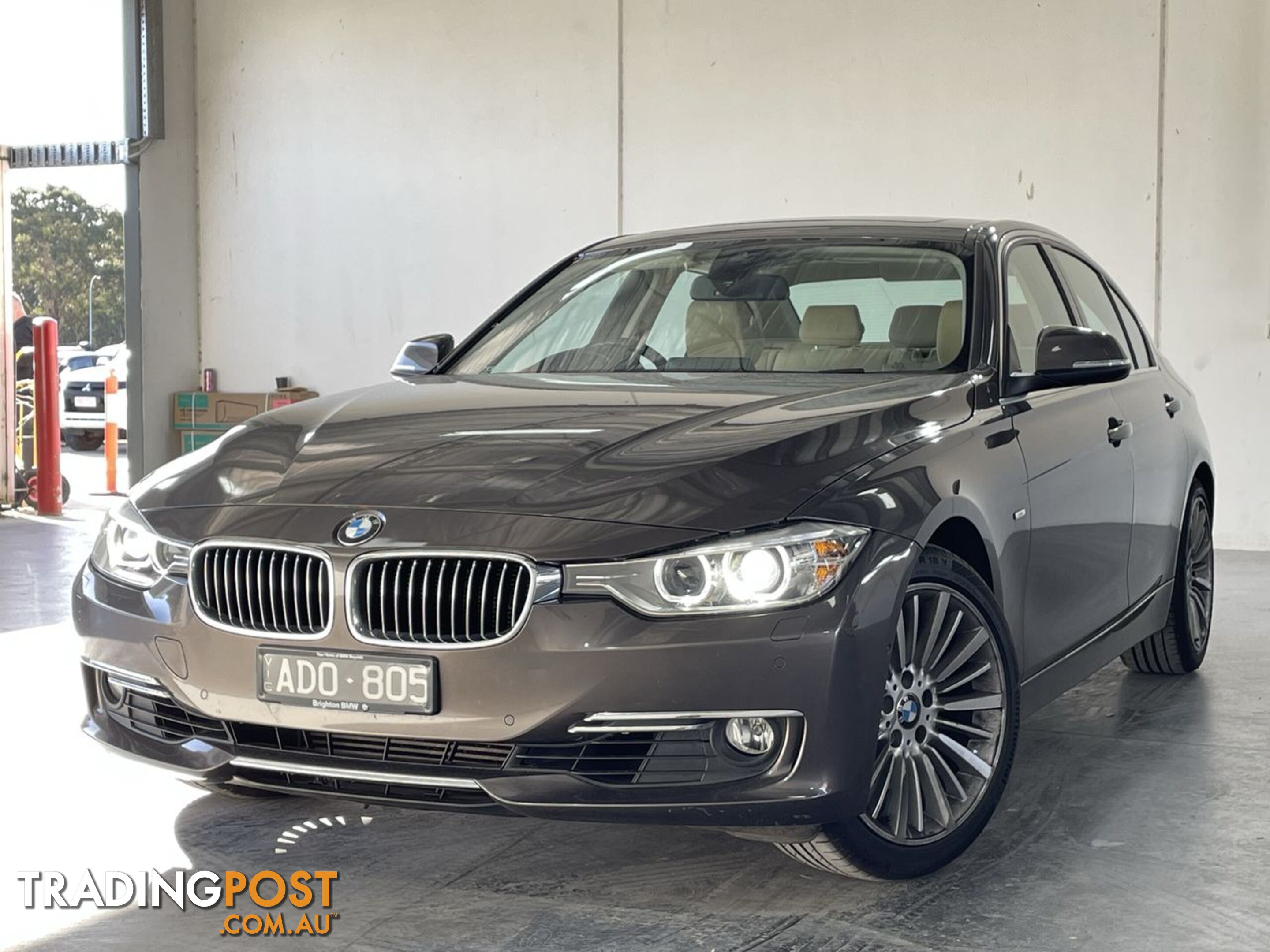 2015 BMW 3 Series 320i F30 Automatic - 8 Speed Sedan