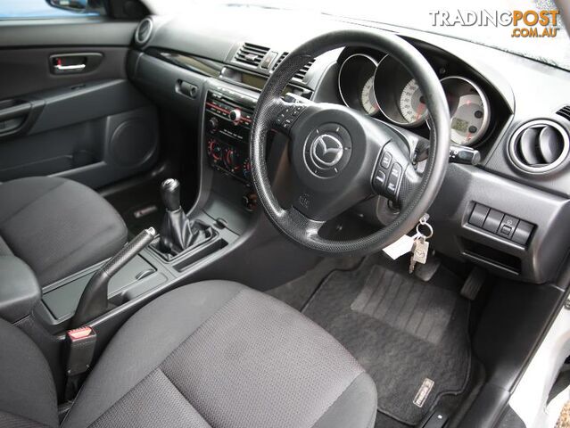2009  Mazda 3 Maxx BK10F2 Hatchback - photo 2 of 17