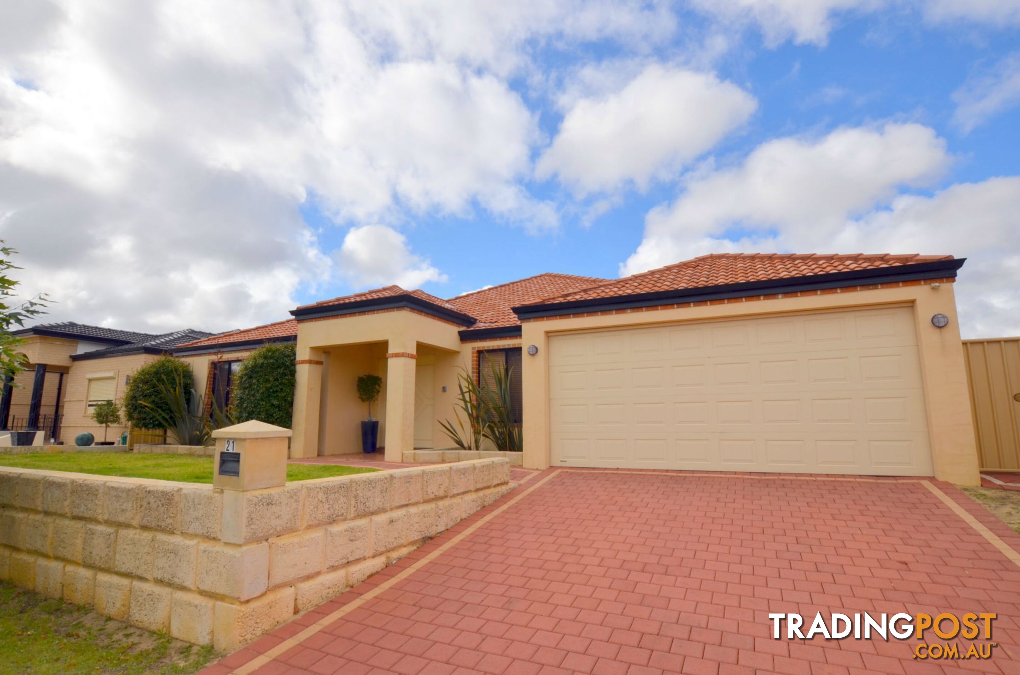 21 Tantallon Bend St Darch WA 6065