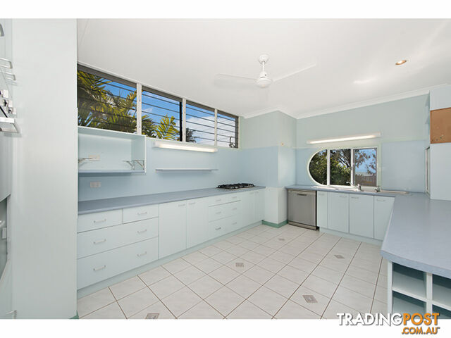 63 Cay Street Saunders Beach QLD 4818