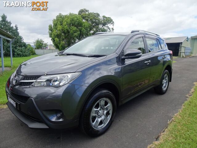 2014-Toyota-RAV4-GX-ZSA42R-MY14-Wagon