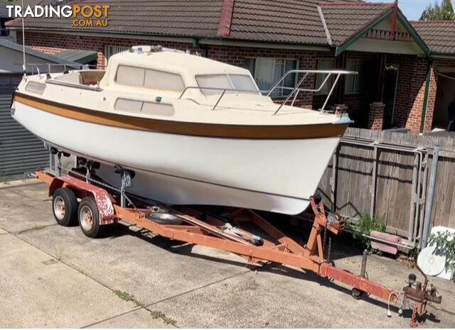 Price Negotiable / Sea Craft Caravel 25Ft Trailable Motor Sailor