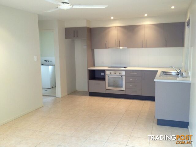 2/818 Pacific Parade CURRUMBIN QLD 4223